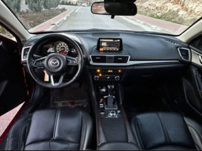 MAZDA 3 2017
