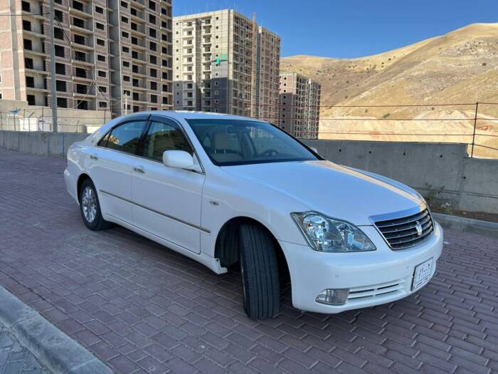 شاهینە بۆ فرۆشتن